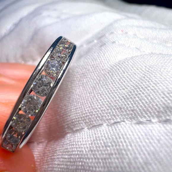 Zales 1 CT. T.W Diamond Channel Band/ 14K White Gold✨ - Picture 6 of 9